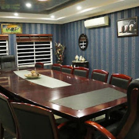Room In Lodge - All Seasons Hotel-Owerri 外观 照片