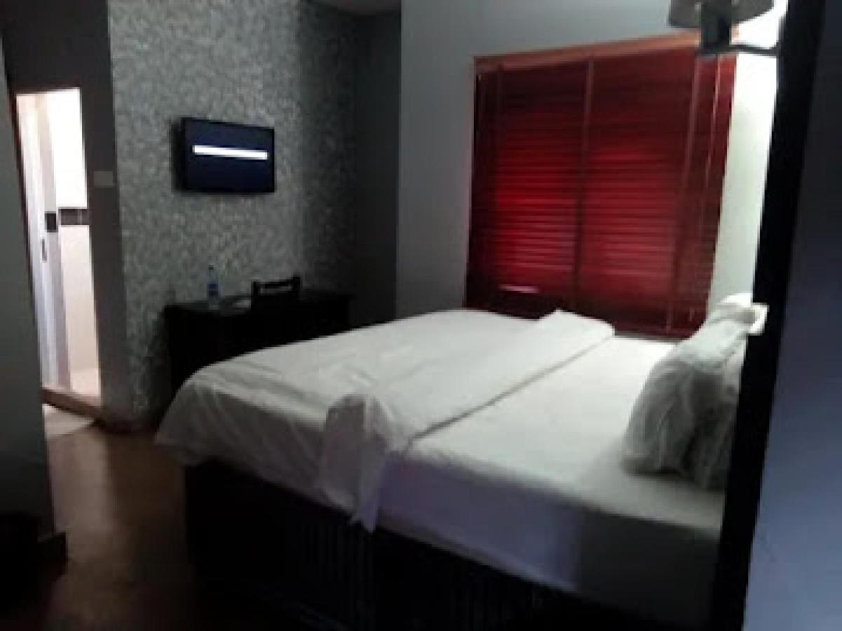 Room In Lodge - All Seasons Hotel-Owerri 外观 照片
