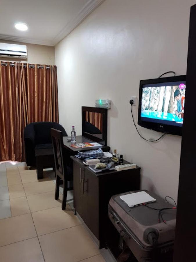 Room In Lodge - All Seasons Hotel-Owerri 外观 照片